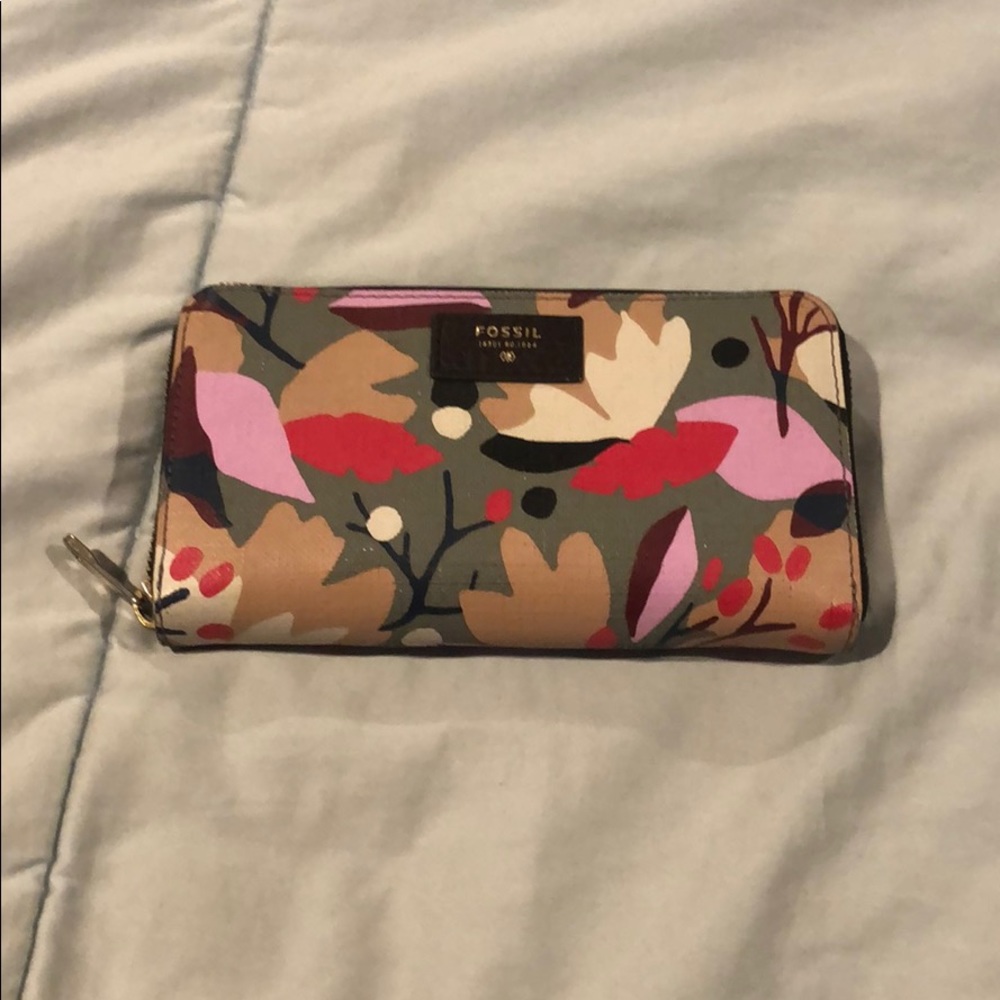 Fossil wallet